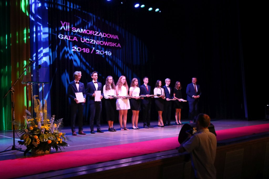 XII Samorządowa Gala Uczniowska [17.06.2019] - zdjęcie #22 - eOstroleka.pl