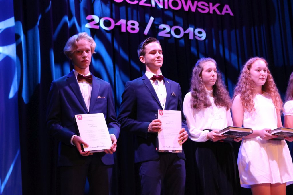 XII Samorządowa Gala Uczniowska [17.06.2019] - zdjęcie #19 - eOstroleka.pl