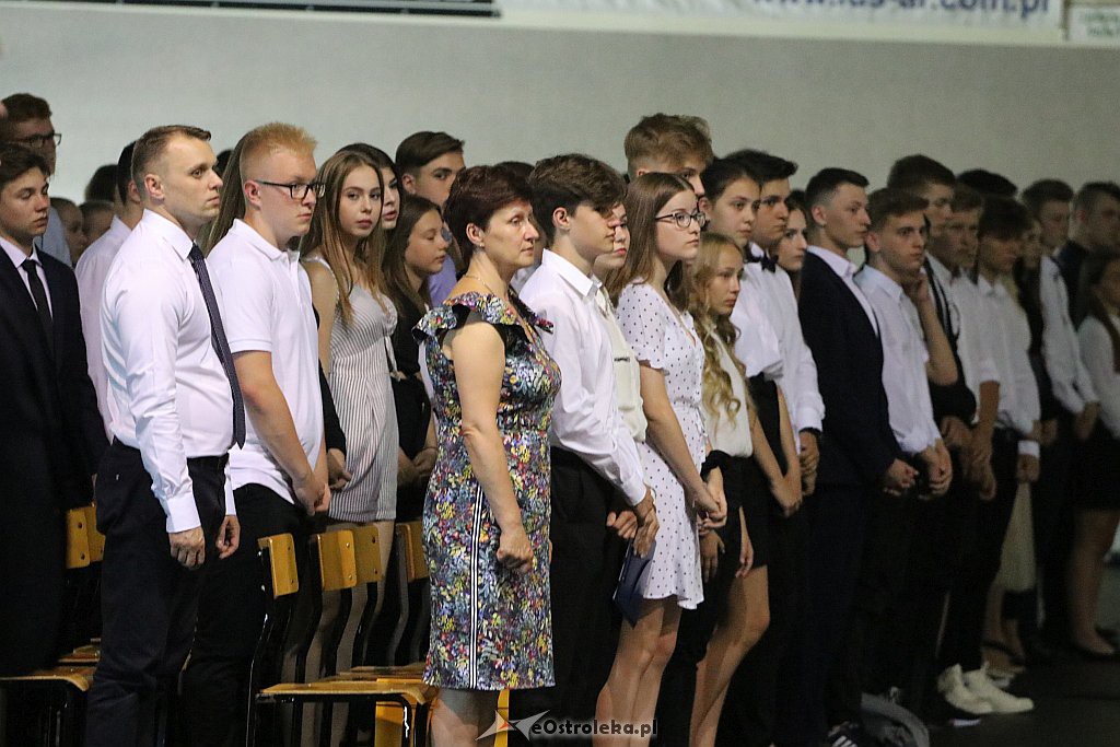 Zakończenie roku szkolnego w Gimnazjum nr 5 [18.06.2019] - zdjęcie #10 - eOstroleka.pl