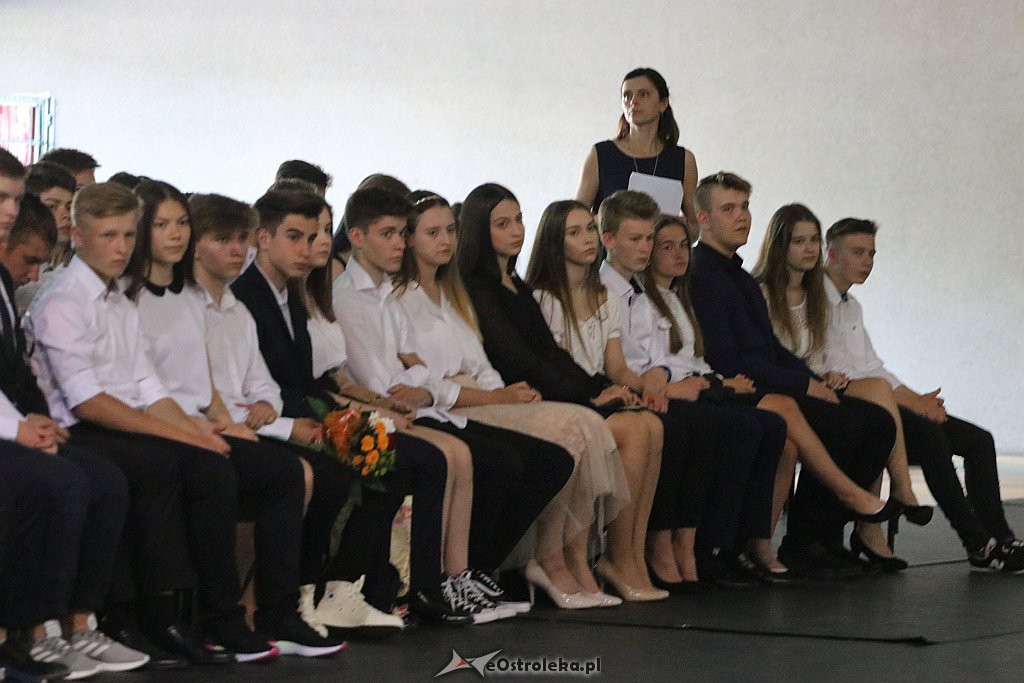 Zakończenie roku szkolnego w Gimnazjum nr 5 [18.06.2019] - zdjęcie #25 - eOstroleka.pl