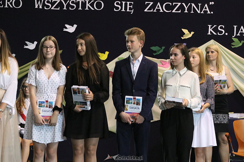 Zakończenie roku szkolnego w Gimnazjum nr 5 [18.06.2019] - zdjęcie #22 - eOstroleka.pl