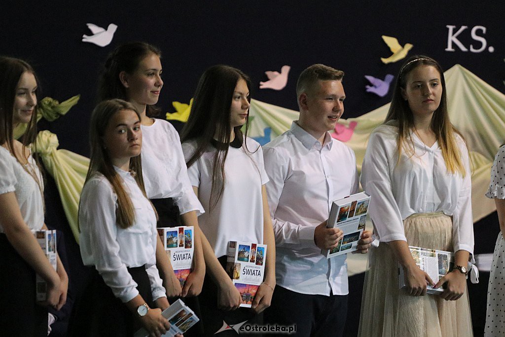 Zakończenie roku szkolnego w Gimnazjum nr 5 [18.06.2019] - zdjęcie #19 - eOstroleka.pl