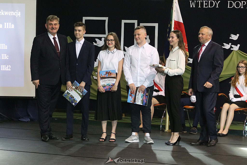 Zakończenie roku szkolnego w Gimnazjum nr 5 [18.06.2019] - zdjęcie #4 - eOstroleka.pl