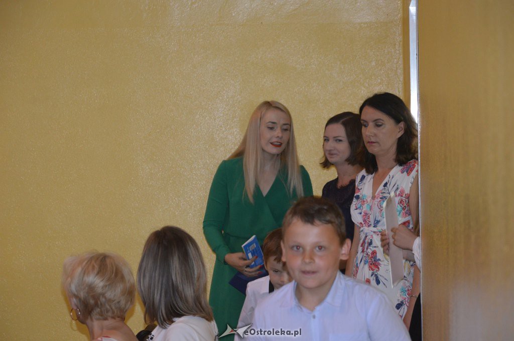 Zakończenie roku szkolnego w SP Nr 3 [19.06.2019] - zdjęcie #22 - eOstroleka.pl