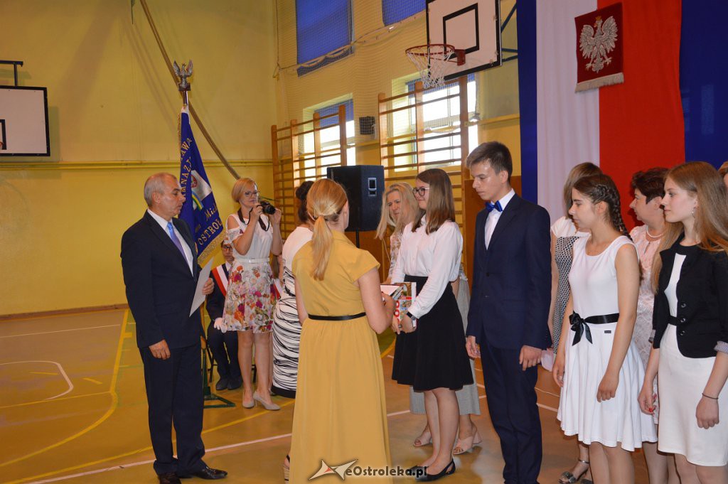 Zakończenie roku szkolnego w SP Nr 3 [19.06.2019] - zdjęcie #59 - eOstroleka.pl