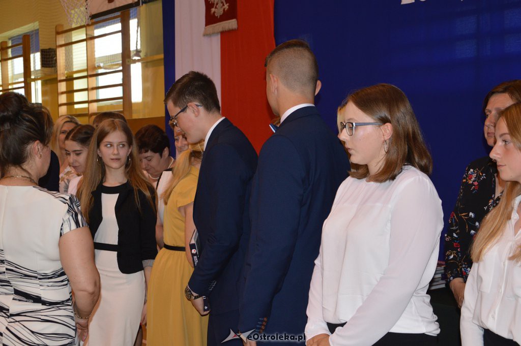 Zakończenie roku szkolnego w SP Nr 3 [19.06.2019] - zdjęcie #71 - eOstroleka.pl