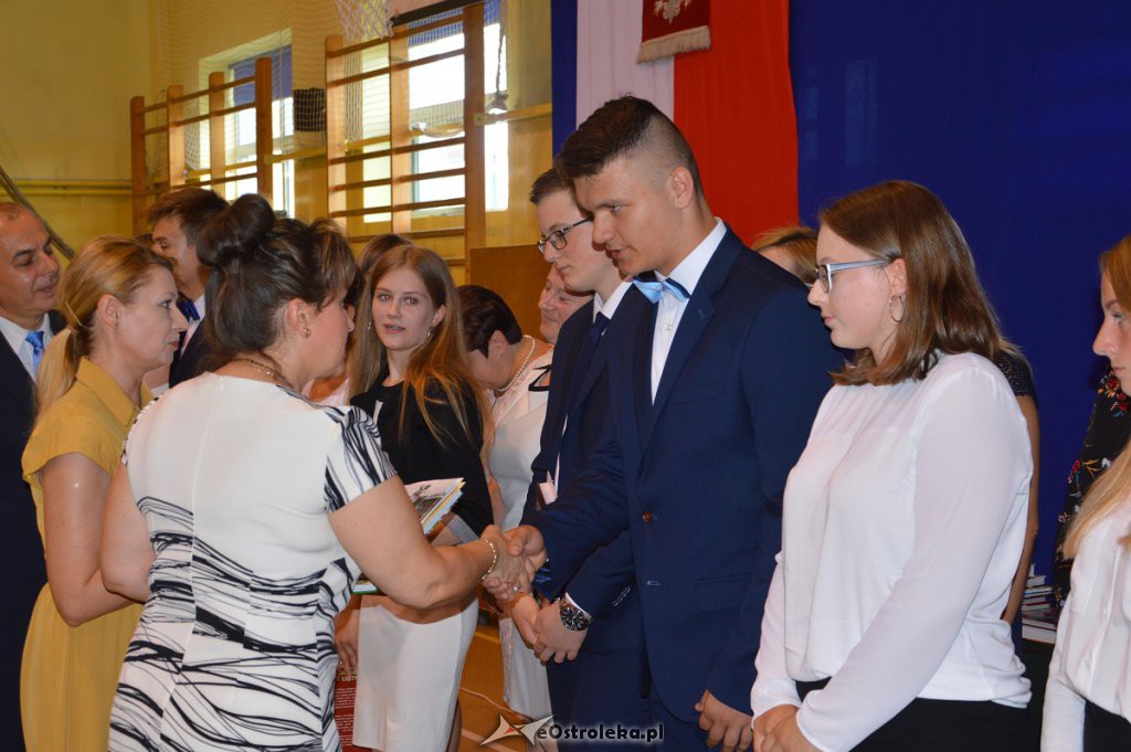 Zakończenie roku szkolnego w SP Nr 3 [19.06.2019] - zdjęcie #67 - eOstroleka.pl