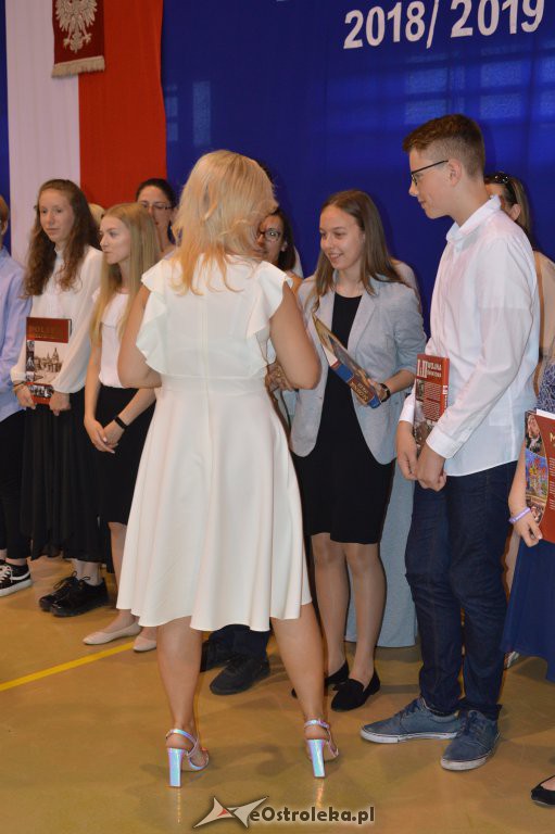Zakończenie roku szkolnego w SP Nr 3 [19.06.2019] - zdjęcie #34 - eOstroleka.pl