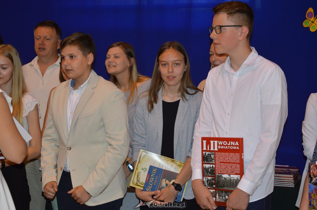 Zakończenie roku szkolnego w SP Nr 3 [19.06.2019] - zdjęcie #32 - eOstroleka.pl