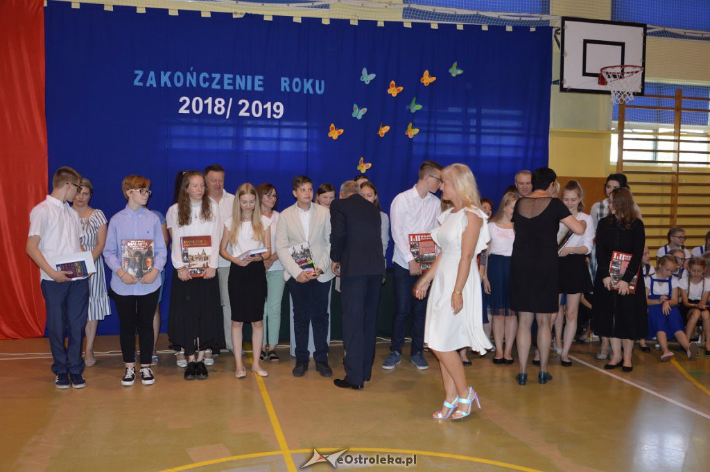 Zakończenie roku szkolnego w SP Nr 3 [19.06.2019] - zdjęcie #30 - eOstroleka.pl