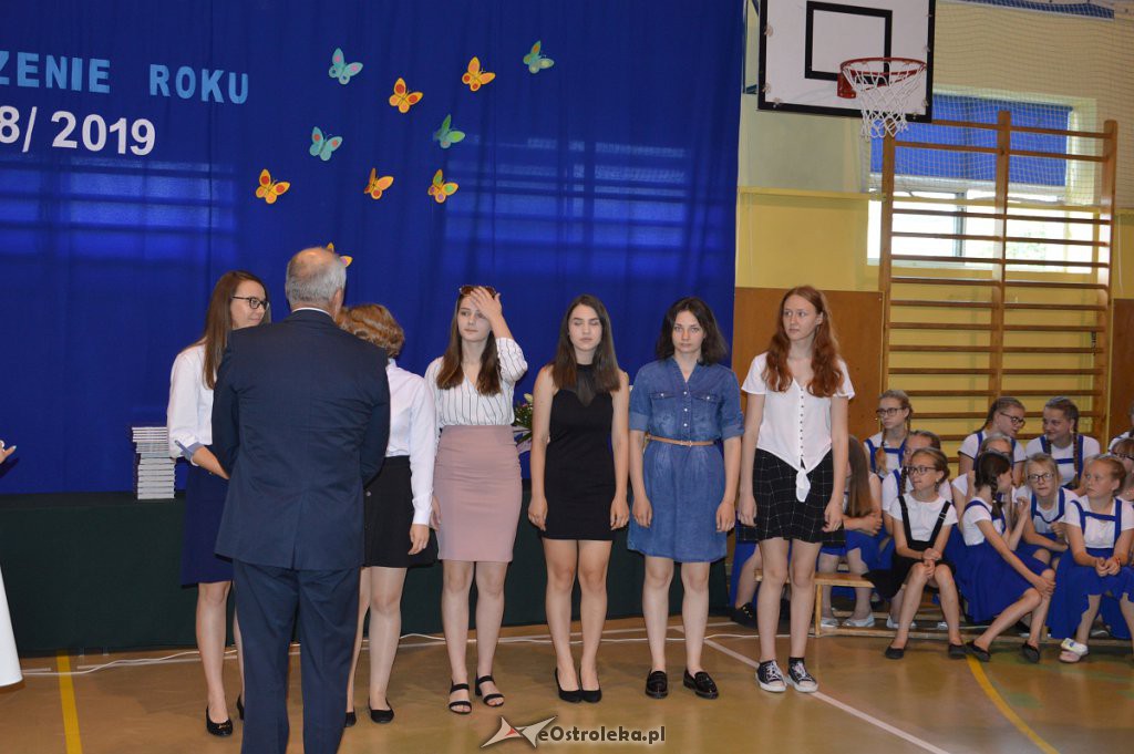 Zakończenie roku szkolnego w SP Nr 3 [19.06.2019] - zdjęcie #24 - eOstroleka.pl