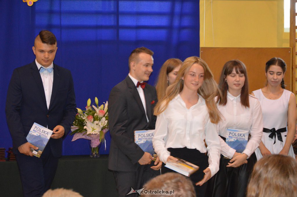 Zakończenie roku szkolnego w SP Nr 3 [19.06.2019] - zdjęcie #9 - eOstroleka.pl