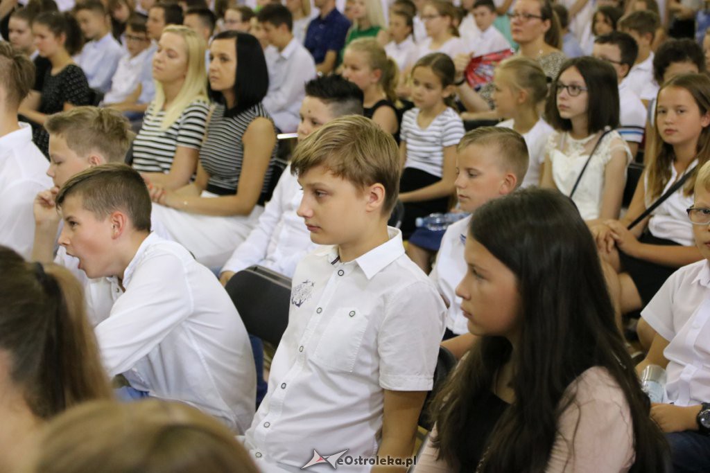 Zakończenie roku szkolnego w SP nr 6 [19.06.2019] - zdjęcie #15 - eOstroleka.pl