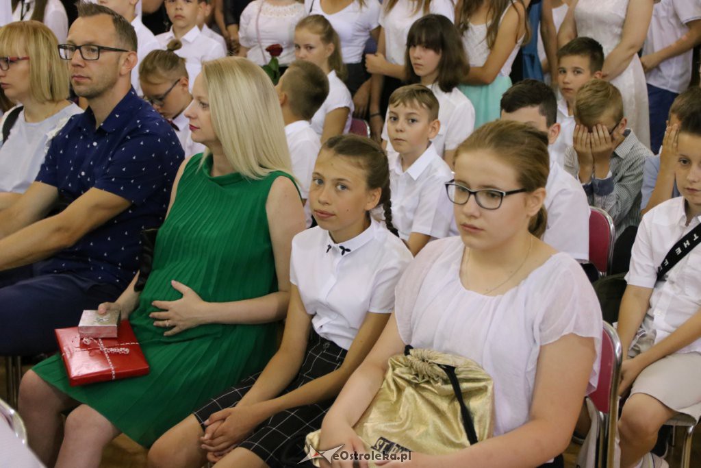 Zakończenie roku szkolnego w SP nr 6 [19.06.2019] - zdjęcie #54 - eOstroleka.pl