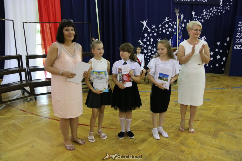 Zakończenie roku szkolnego w SP nr 6 [19.06.2019] - zdjęcie #4 - eOstroleka.pl