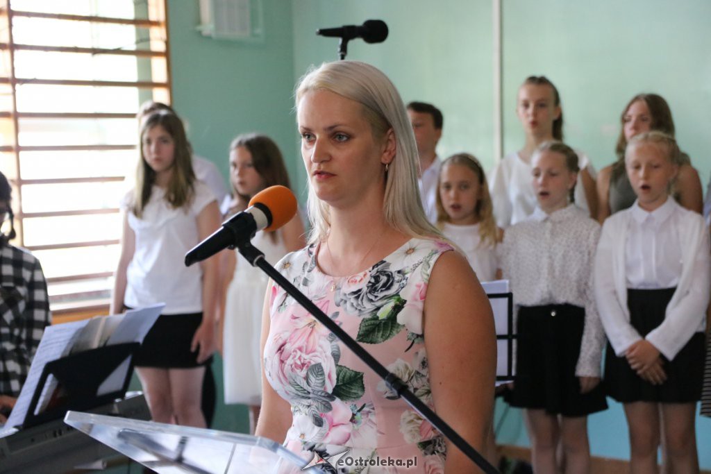 Zakończenie roku szkolnego w SP nr 4 [19.06.2019] - zdjęcie #8 - eOstroleka.pl