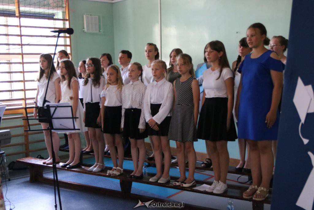 Zakończenie roku szkolnego w SP nr 4 [19.06.2019] - zdjęcie #9 - eOstroleka.pl