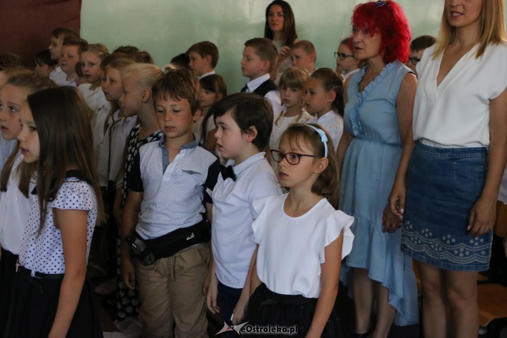 Zakończenie roku szkolnego w SP nr 4 [19.06.2019] - zdjęcie #14 - eOstroleka.pl