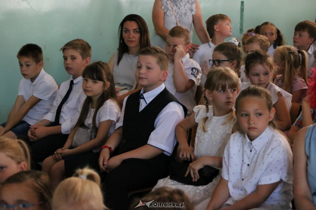 Zakończenie roku szkolnego w SP nr 4 [19.06.2019] - zdjęcie #29 - eOstroleka.pl