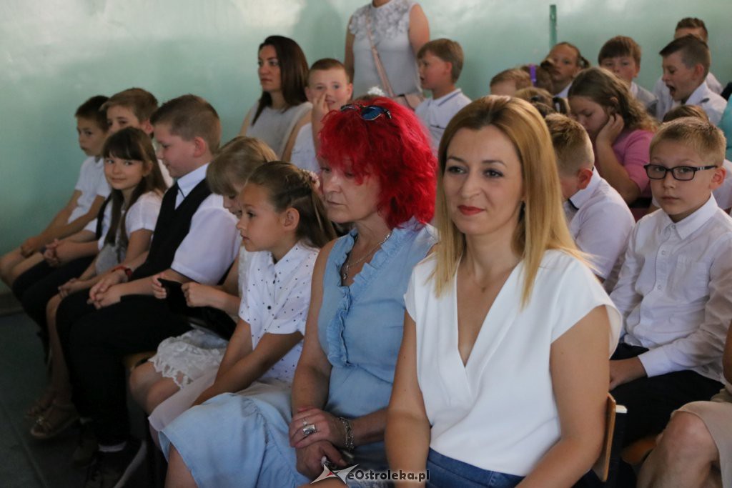 Zakończenie roku szkolnego w SP nr 4 [19.06.2019] - zdjęcie #32 - eOstroleka.pl