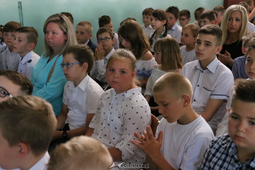 Zakończenie roku szkolnego w SP nr 4 [19.06.2019] - zdjęcie #38 - eOstroleka.pl