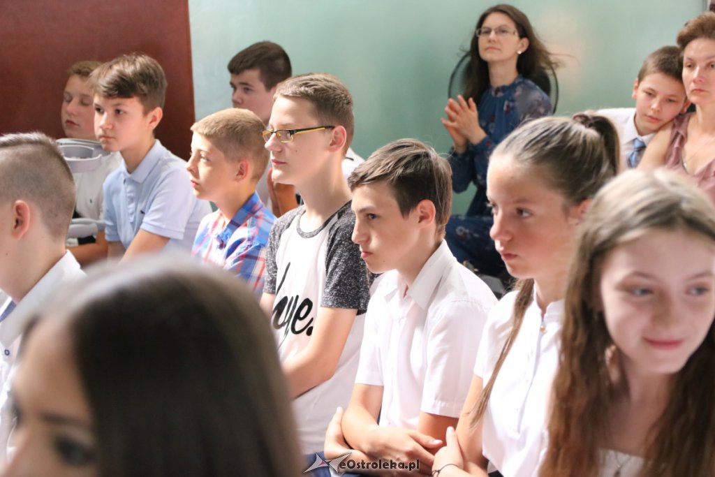 Zakończenie roku szkolnego w SP nr 4 [19.06.2019] - zdjęcie #35 - eOstroleka.pl