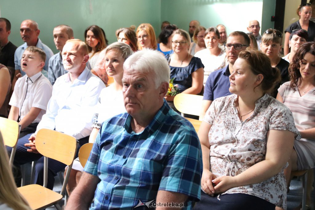Zakończenie roku szkolnego w SP nr 4 [19.06.2019] - zdjęcie #34 - eOstroleka.pl