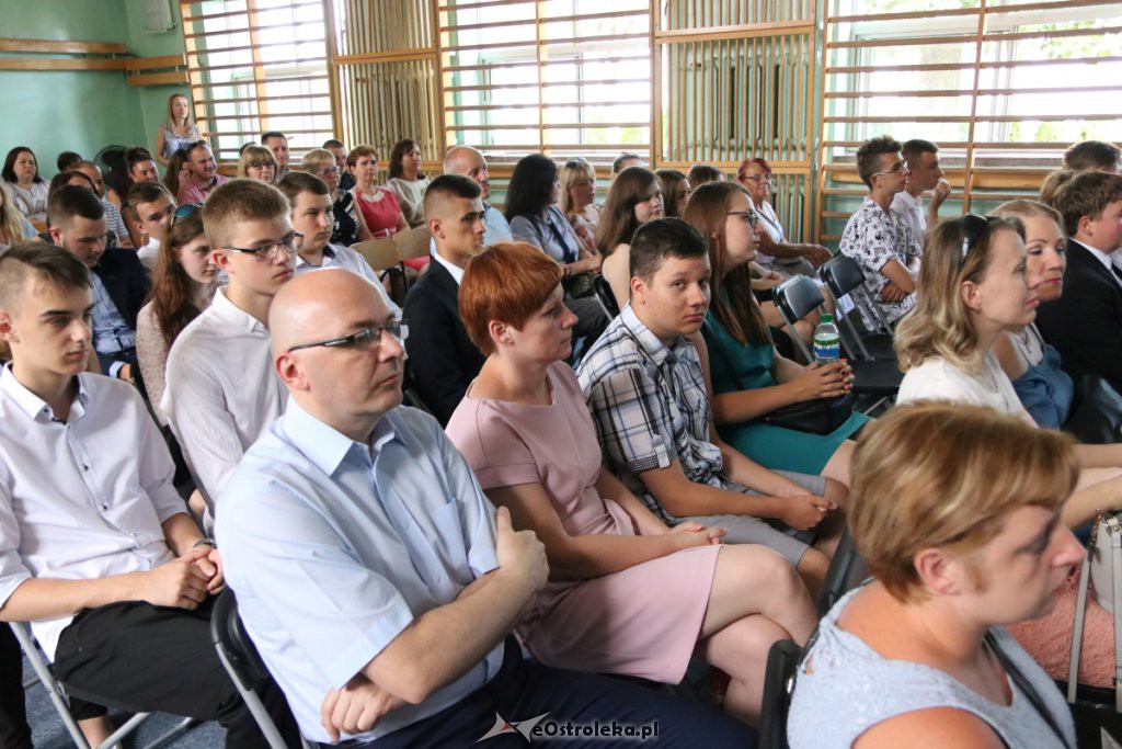 Zakończenie roku szkolnego w SP nr 4 [19.06.2019] - zdjęcie #22 - eOstroleka.pl