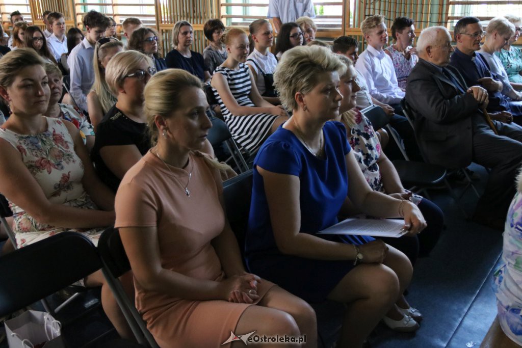 Zakończenie roku szkolnego w SP nr 4 [19.06.2019] - zdjęcie #11 - eOstroleka.pl