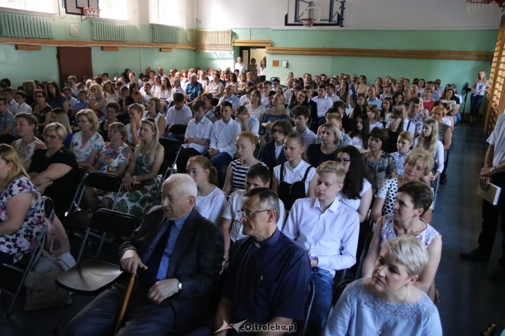 Zakończenie roku szkolnego w SP nr 4 [19.06.2019] - zdjęcie #7 - eOstroleka.pl