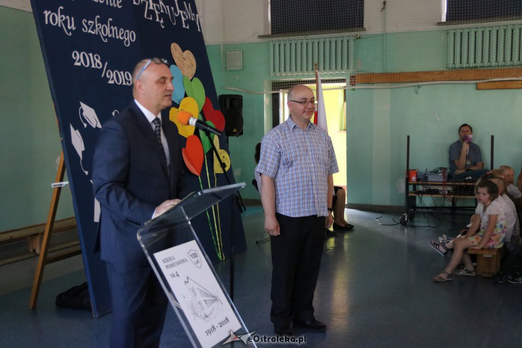 Zakończenie roku szkolnego w SP nr 4 [19.06.2019] - zdjęcie #5 - eOstroleka.pl