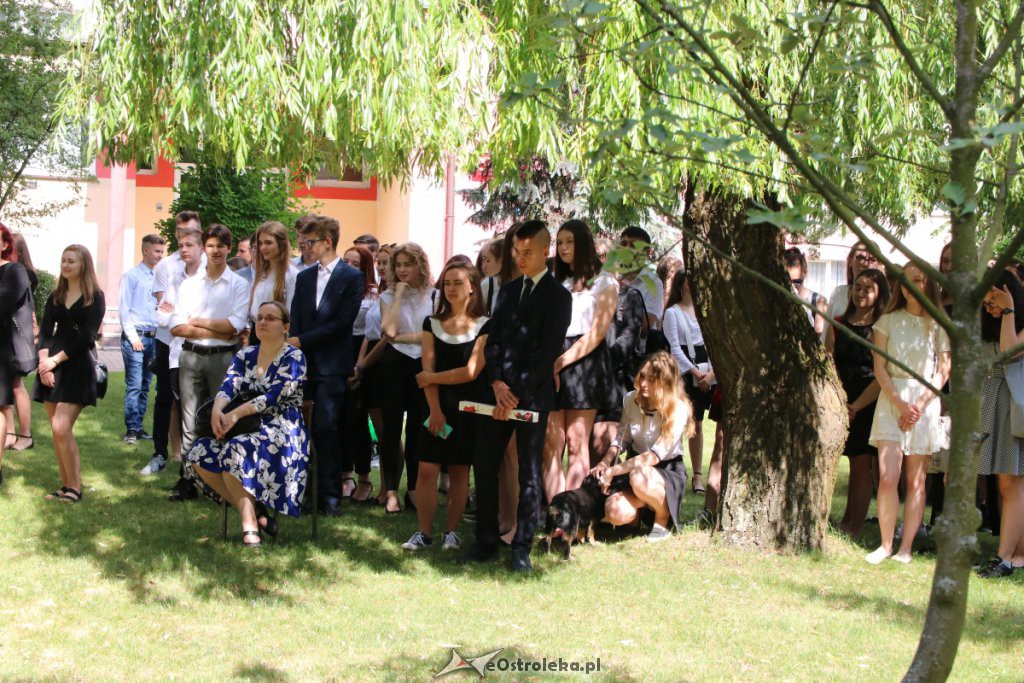 Zakończenie roku szkolnego w I LO [19.06.2019] - zdjęcie #13 - eOstroleka.pl