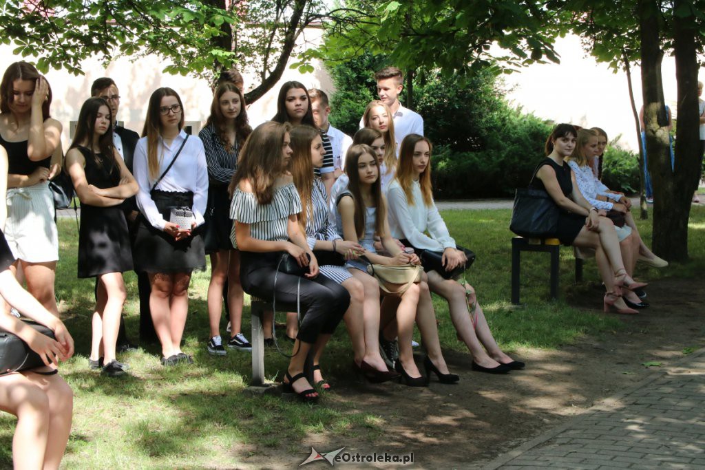 Zakończenie roku szkolnego w I LO [19.06.2019] - zdjęcie #71 - eOstroleka.pl