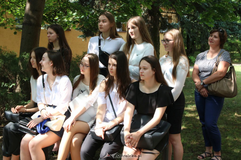 Zakończenie roku szkolnego w I LO [19.06.2019] - zdjęcie #39 - eOstroleka.pl