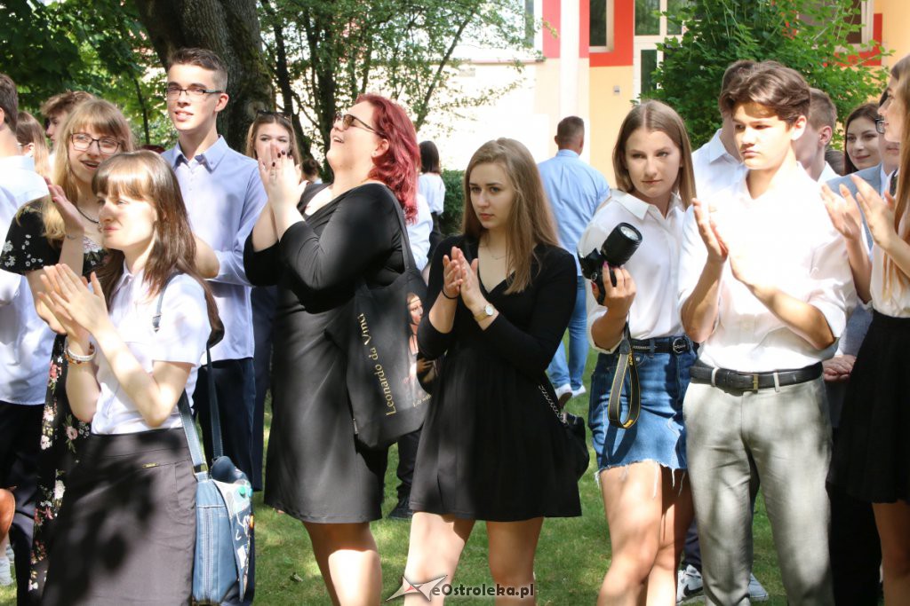 Zakończenie roku szkolnego w I LO [19.06.2019] - zdjęcie #41 - eOstroleka.pl