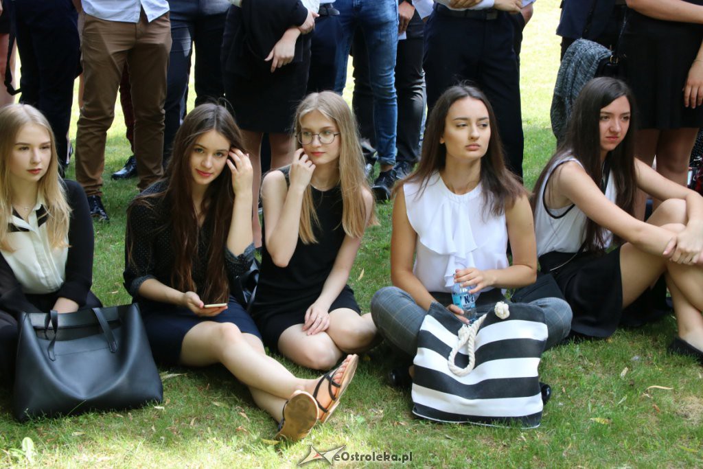 Zakończenie roku szkolnego w I LO [19.06.2019] - zdjęcie #38 - eOstroleka.pl