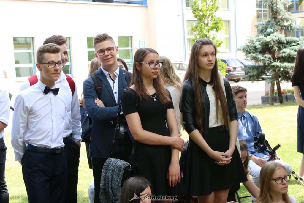Zakończenie roku szkolnego w I LO [19.06.2019] - zdjęcie #34 - eOstroleka.pl