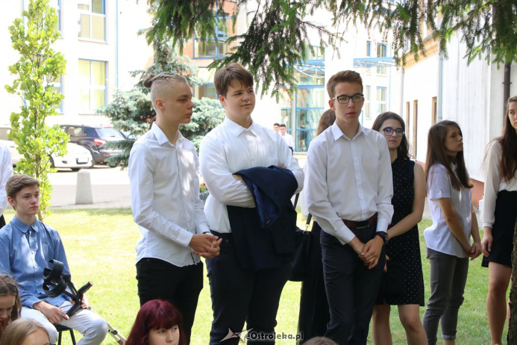 Zakończenie roku szkolnego w I LO [19.06.2019] - zdjęcie #33 - eOstroleka.pl