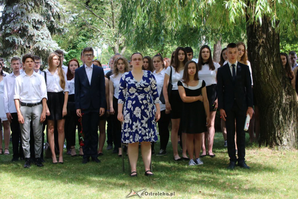 Zakończenie roku szkolnego w I LO [19.06.2019] - zdjęcie #16 - eOstroleka.pl