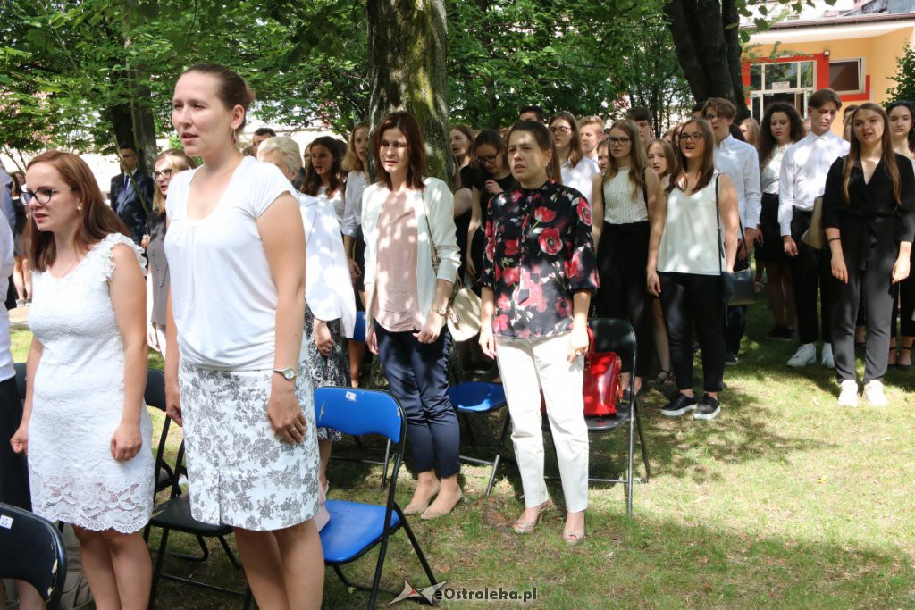 Zakończenie roku szkolnego w I LO [19.06.2019] - zdjęcie #14 - eOstroleka.pl