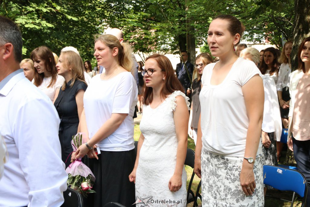 Zakończenie roku szkolnego w I LO [19.06.2019] - zdjęcie #13 - eOstroleka.pl