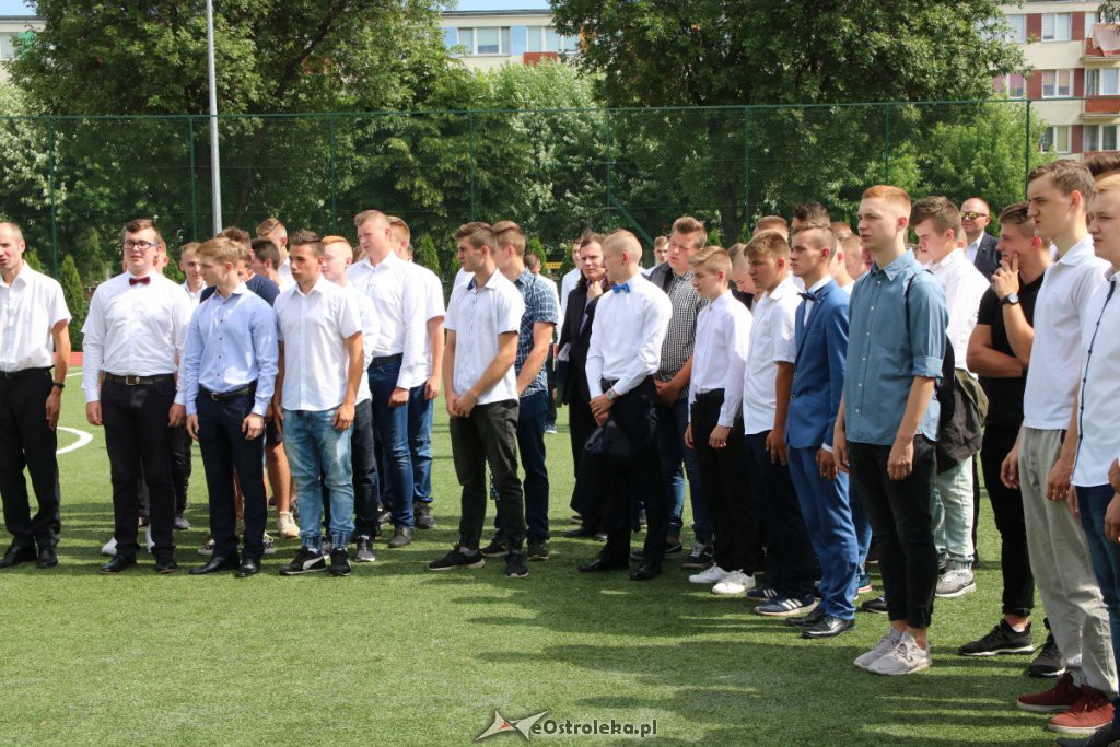 Zakończenie roku szkolnego w ZSZ nr 1 [19.06.2019] - zdjęcie #26 - eOstroleka.pl