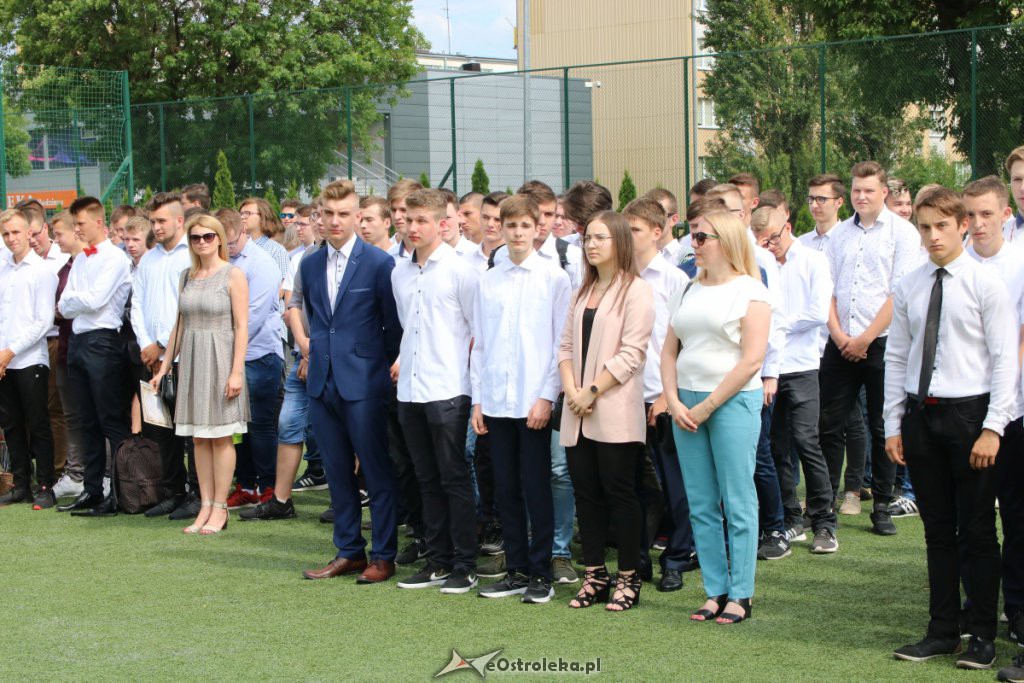 Zakończenie roku szkolnego w ZSZ nr 1 [19.06.2019] - zdjęcie #9 - eOstroleka.pl