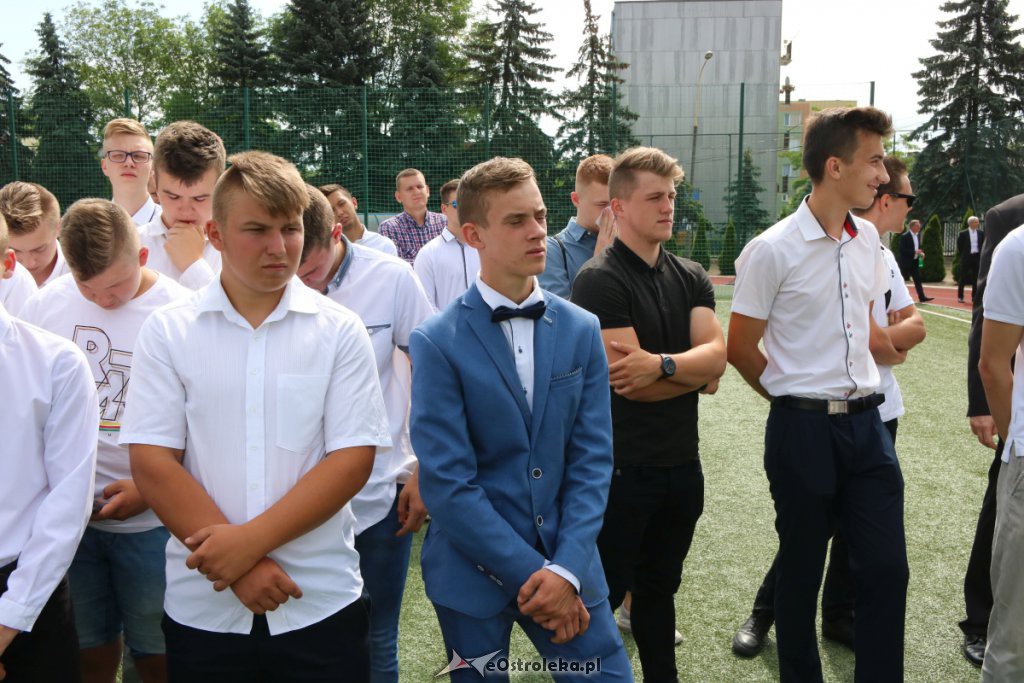 Zakończenie roku szkolnego w ZSZ nr 1 [19.06.2019] - zdjęcie #8 - eOstroleka.pl
