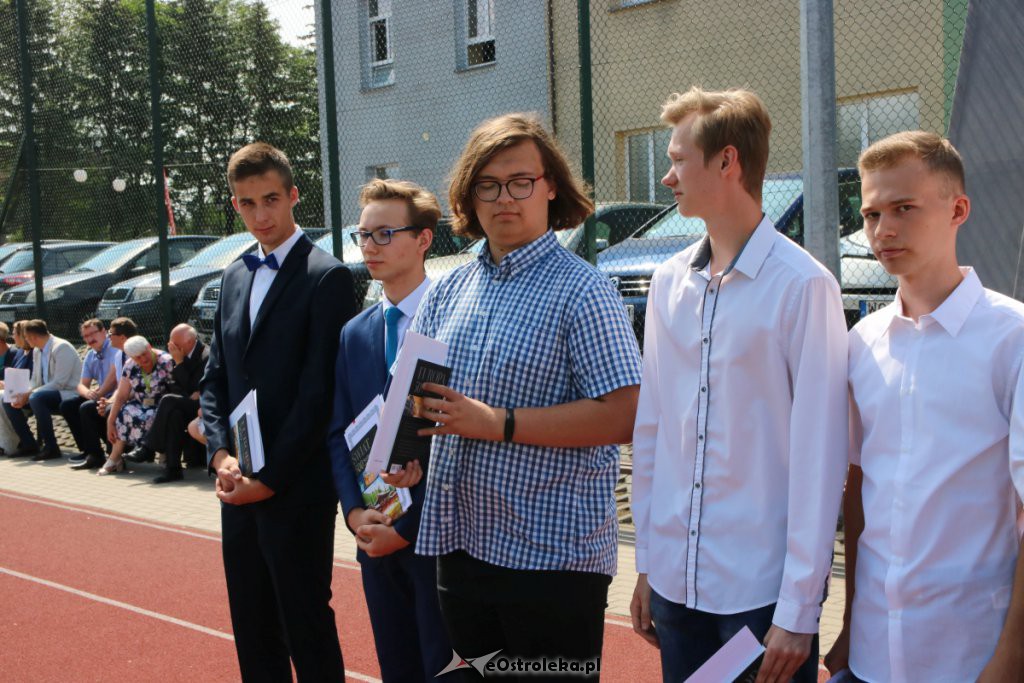 Zakończenie roku szkolnego w ZSZ nr 1 [19.06.2019] - zdjęcie #34 - eOstroleka.pl