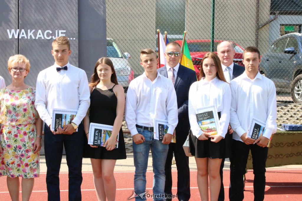 Zakończenie roku szkolnego w ZSZ nr 1 [19.06.2019] - zdjęcie #72 - eOstroleka.pl