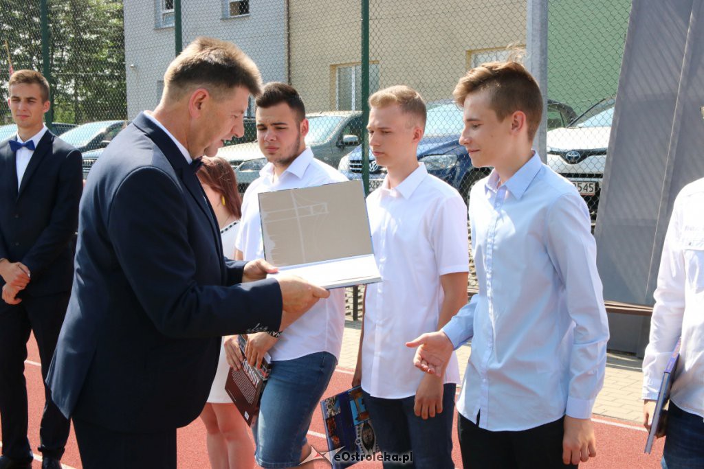 Zakończenie roku szkolnego w ZSZ nr 1 [19.06.2019] - zdjęcie #48 - eOstroleka.pl