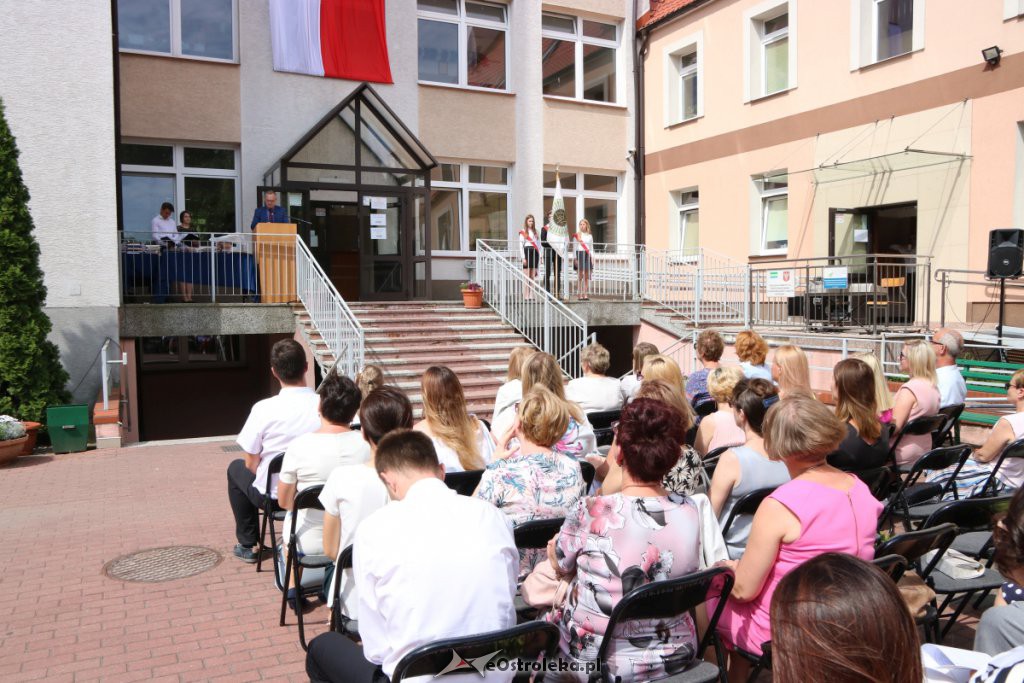 Zakończenie roku szkolnego w ZSZ nr 4 [19.06.2019] - zdjęcie #1 - eOstroleka.pl