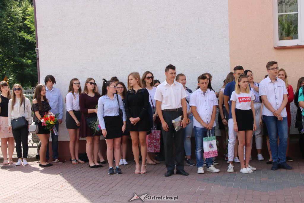 Zakończenie roku szkolnego w ZSZ nr 4 [19.06.2019] - zdjęcie #34 - eOstroleka.pl