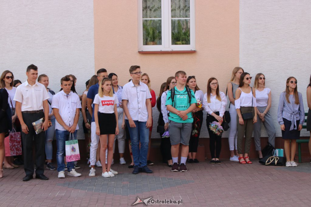 Zakończenie roku szkolnego w ZSZ nr 4 [19.06.2019] - zdjęcie #35 - eOstroleka.pl